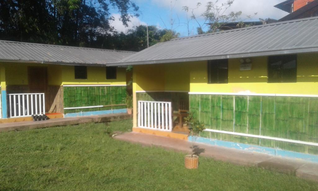 Hostal Henrry'S Mindo Exterior foto